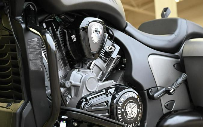 2023 Indian Motorcycle® Challenger® Dark Horse® Titanium Smoke