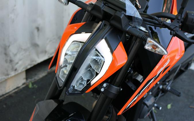 2024 KTM 790 Duke