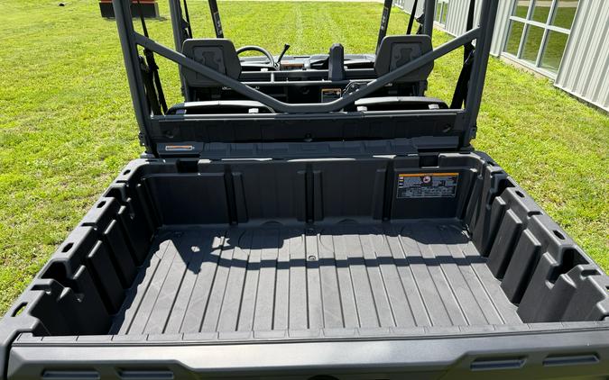 2025 Can-Am Defender MAX DPS HD9