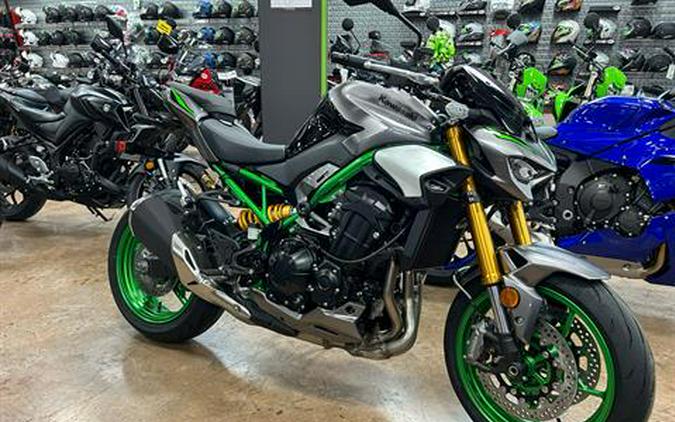 2025 Kawasaki Z900 SE ABS