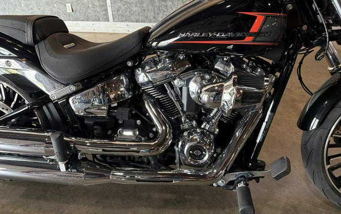 Harley-Davidson® Breakout™ 117 2024