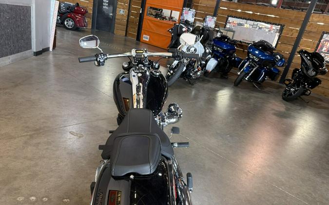 Harley-Davidson® Breakout™ 117 2024