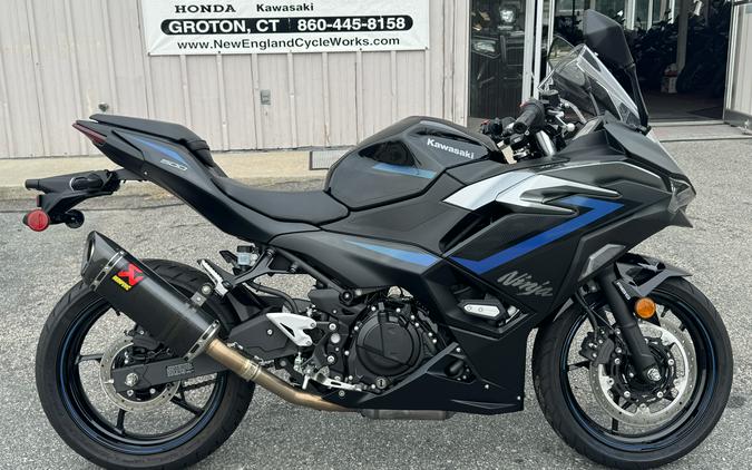 2025 Kawasaki NINJA 500 SE ABS
