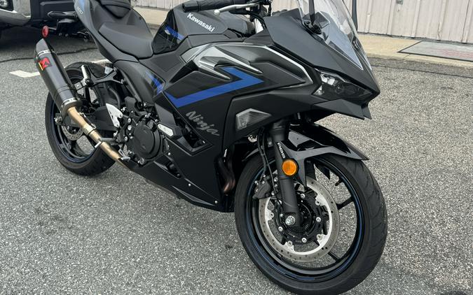 2025 Kawasaki NINJA 500 SE ABS