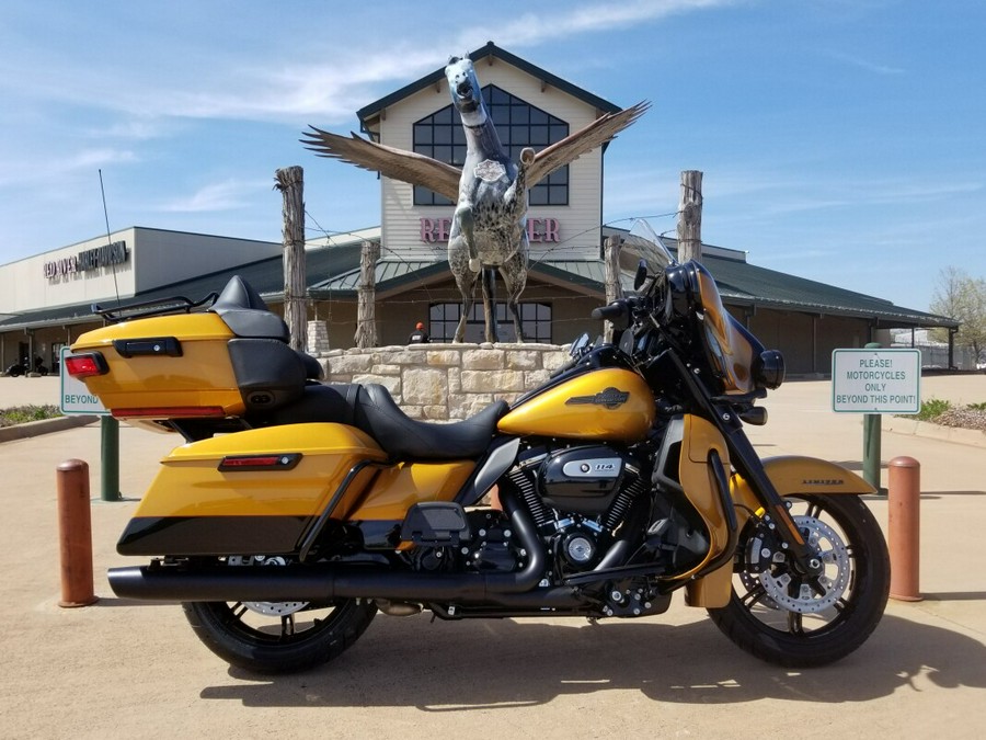 2023 Harley-Davidson® Ultra Limited Prospect Gold/Vivid Black