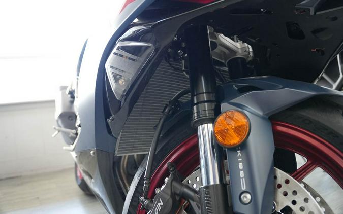 2027 Kawasaki Ninja® ZX™-6R ABS