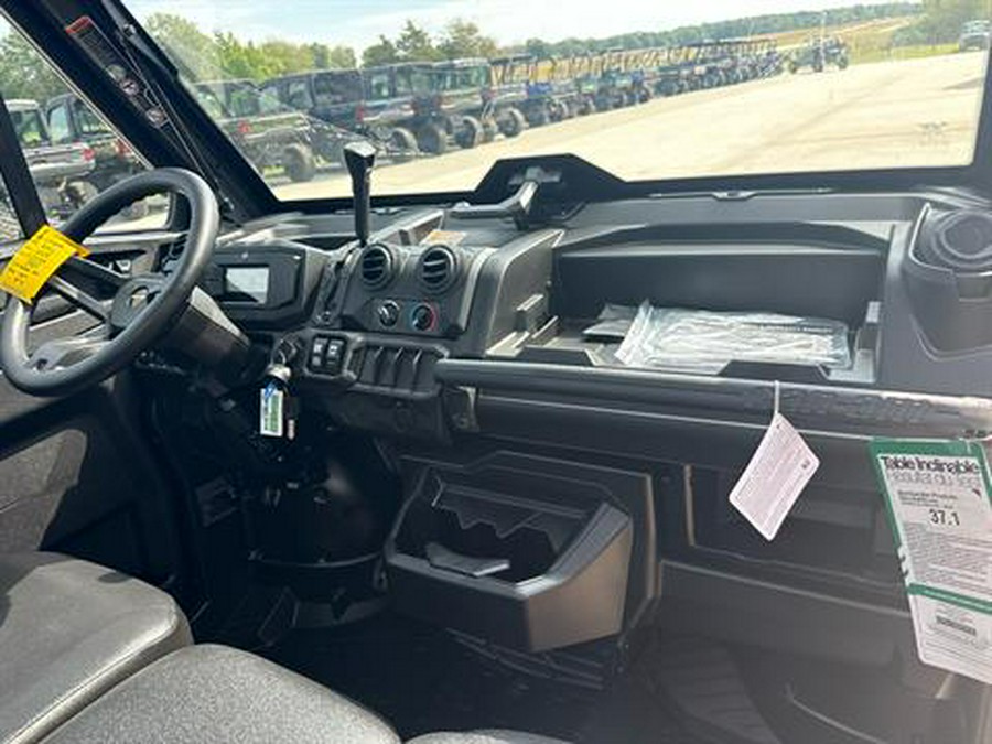 2027 Can-Am Defender DPS CAB HD9
