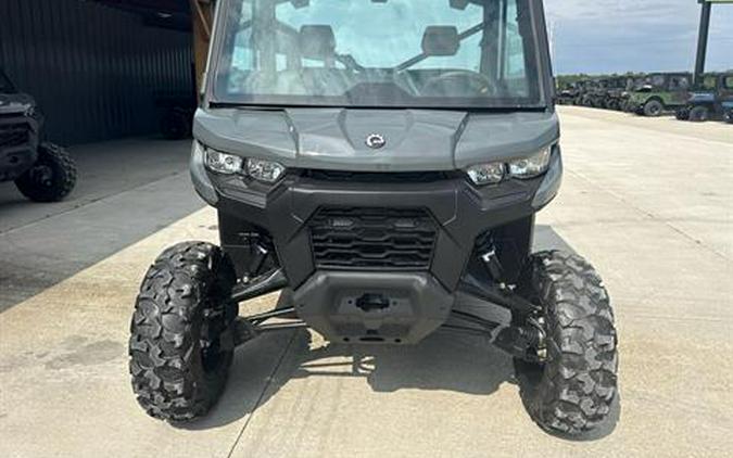 2027 Can-Am Defender DPS CAB HD9