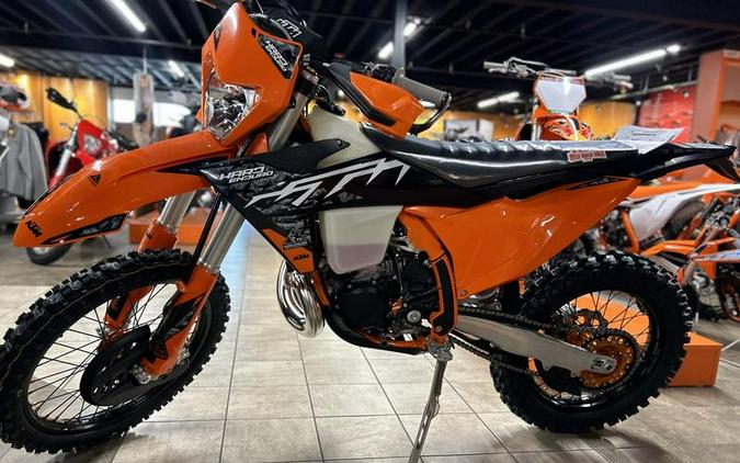 2025 KTM 300 XC-W Hardenduro