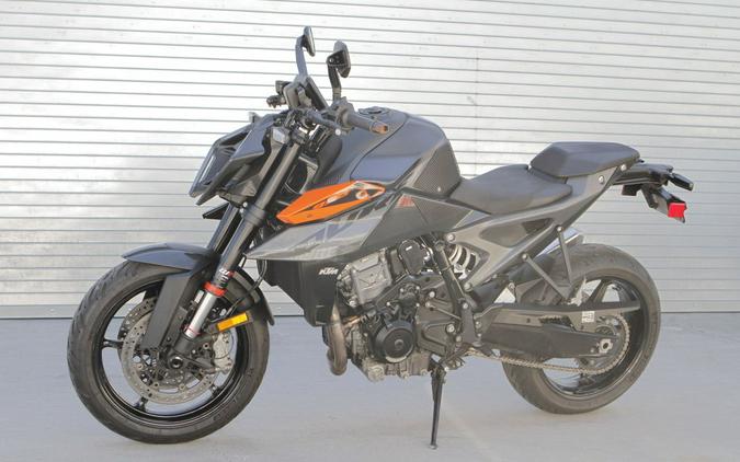 2024 KTM Duke 990