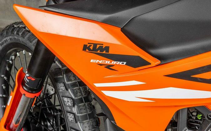 2026 KTM Enduro 390 R