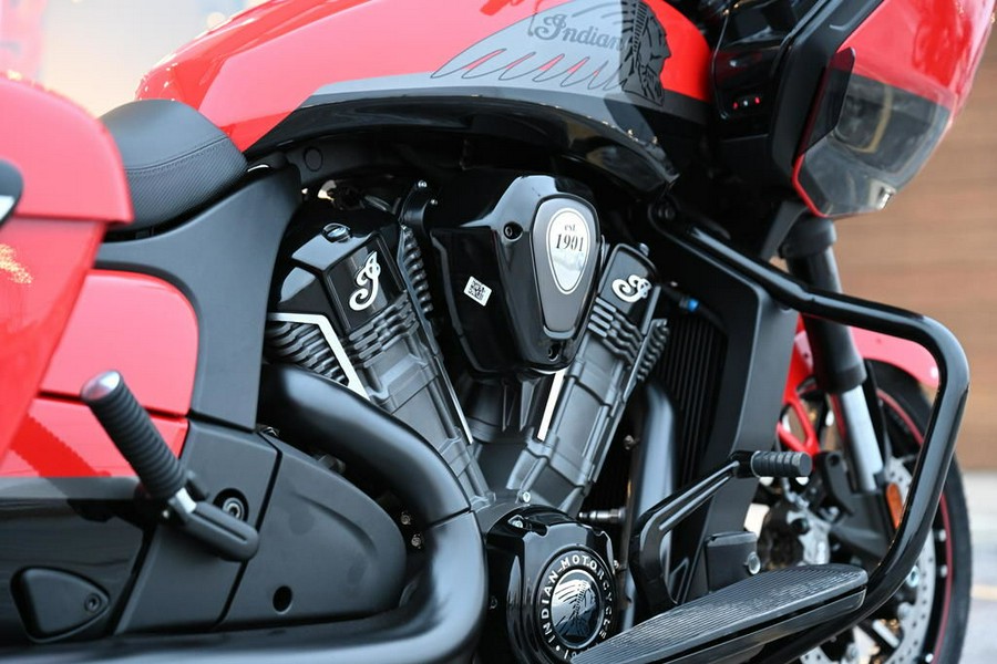 2023 Indian Motorcycle® Challenger® Dark Horse® Indy Red / Black Metallic