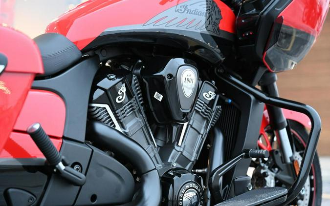 2023 Indian Motorcycle® Challenger® Dark Horse® Indy Red / Black Metallic