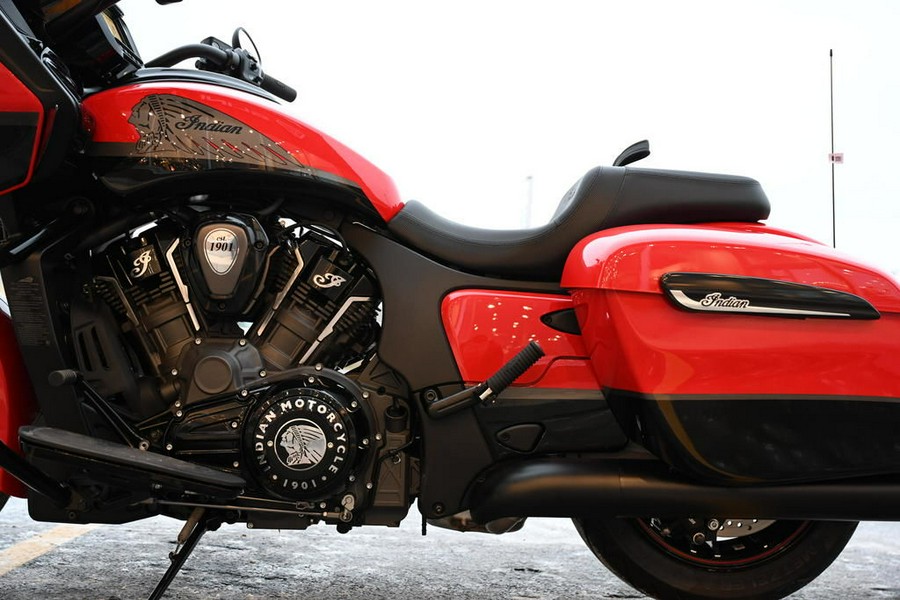 2023 Indian Motorcycle® Challenger® Dark Horse® Indy Red / Black Metallic