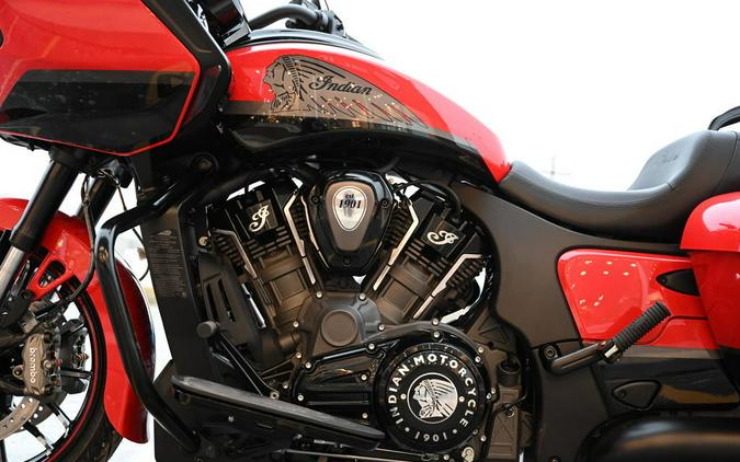 2023 Indian Motorcycle® Challenger® Dark Horse® Indy Red / Black Metallic