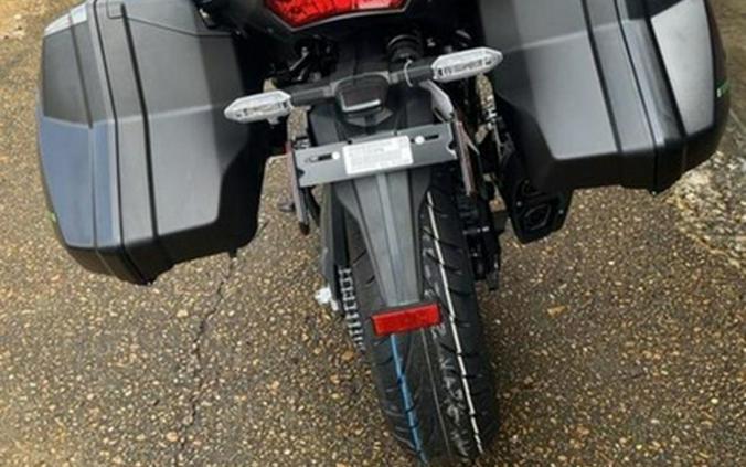 2025 Kawasaki Versys 1100 SE LT ABS