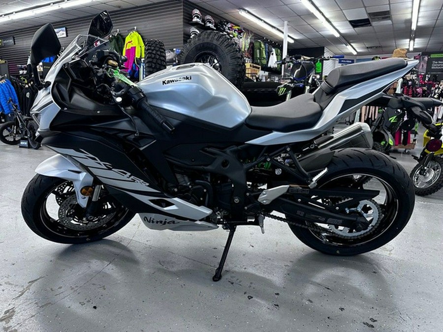 2025 Kawasaki NINJA ZX-4RR ABS