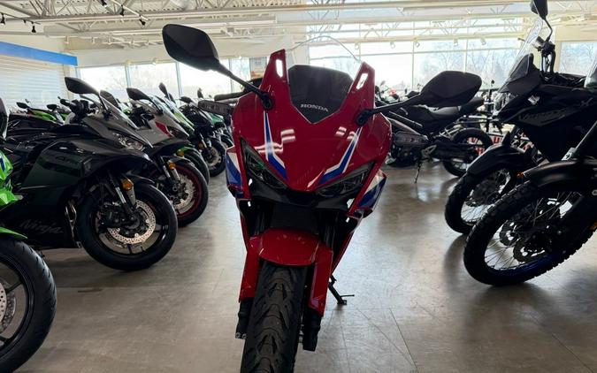 2025 Honda CBR500R ABS