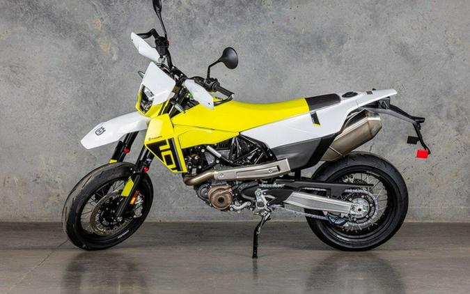 2026 Husqvarna Supermoto 701