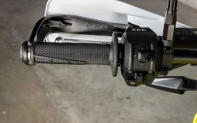 2026 Husqvarna Supermoto 701