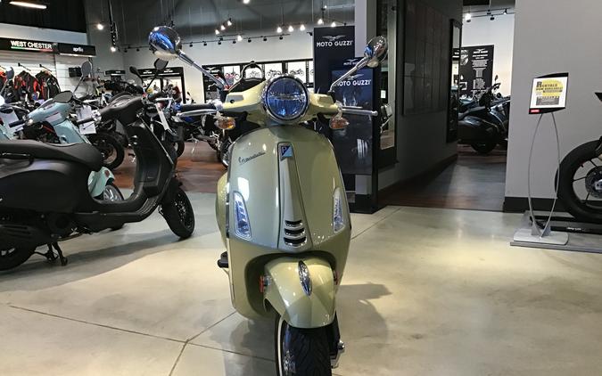 2021 Vespa Primavera 50 75th