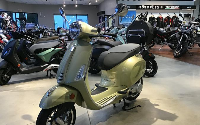 2021 Vespa Primavera 50 75th