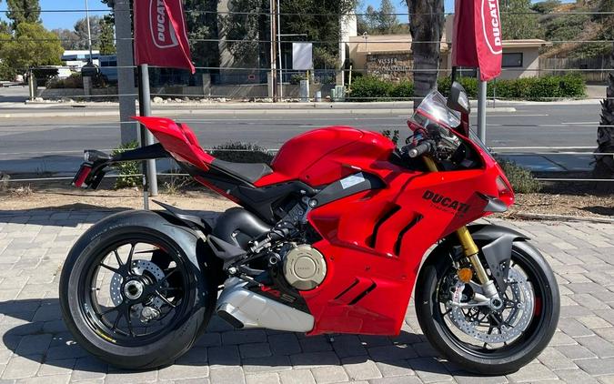 2024 Ducati Panigale V4 S Red