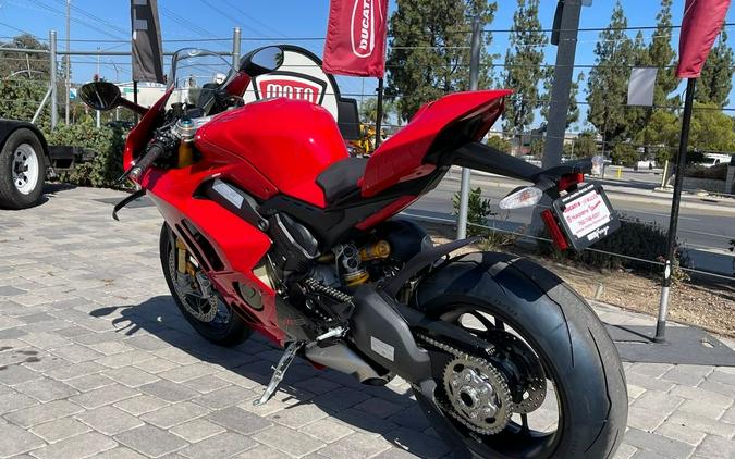 2024 Ducati Panigale V4 S Red