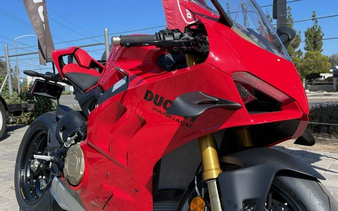 2024 Ducati Panigale V4 S Red