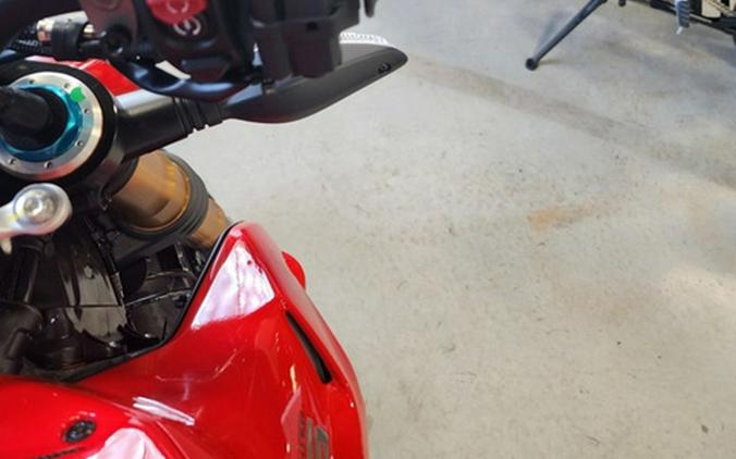 2024 Ducati Streetfighter V4 Red