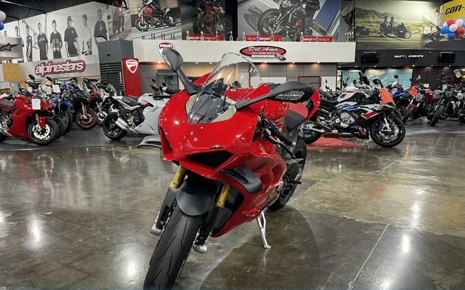 2024 Ducati PANIGALE V4 S