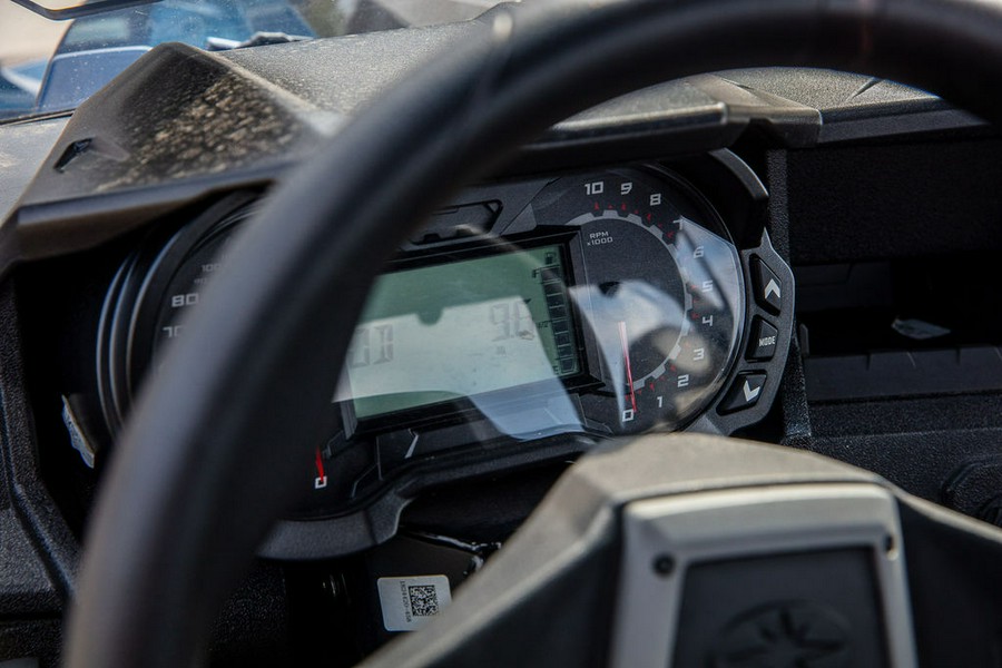 2022 Polaris® General 1000 Deluxe