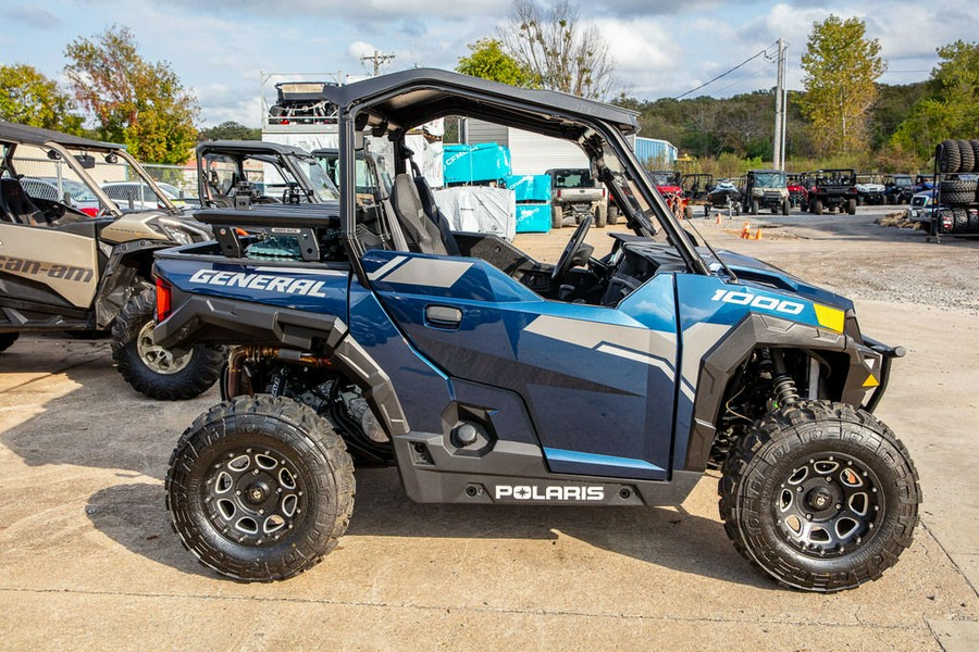2022 Polaris® General 1000 Deluxe