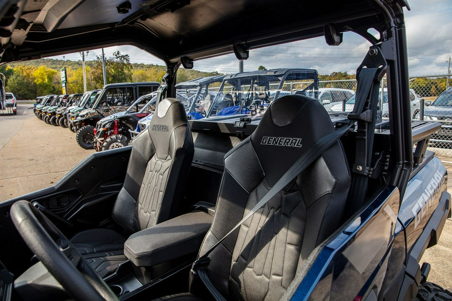 2022 Polaris® General 1000 Deluxe