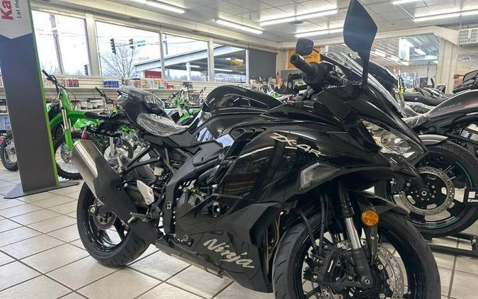 2026 Kawasaki METALLIC SPARK BLACK NINJA ZX 4R ABS