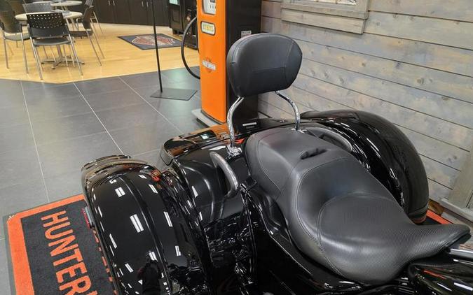 2024 Harley-Davidson® FLTRT - Road Glide® 3