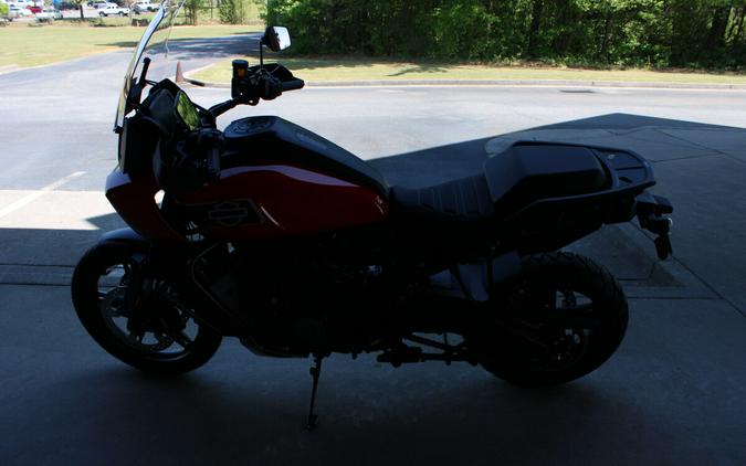 2026 Harley-Davidson® Pan America® 1250 Special Blood Orange Black Cast Wheels