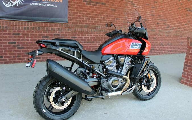 2026 Harley-Davidson® Pan America® 1250 Special Blood Orange Black Cast Wheels