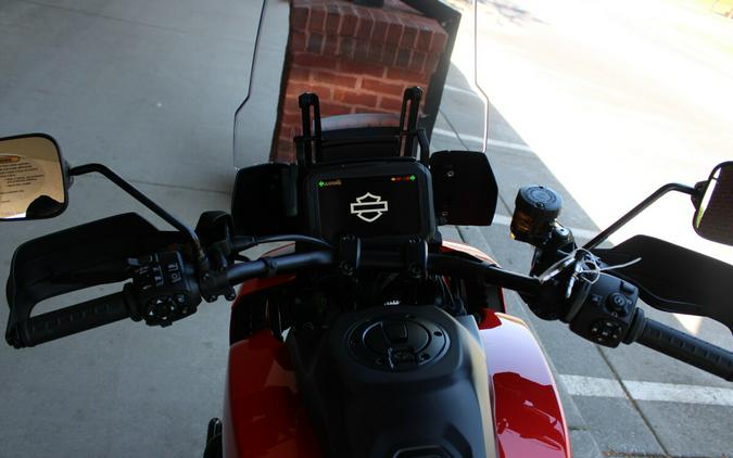 2026 Harley-Davidson® Pan America® 1250 Special Blood Orange Black Cast Wheels