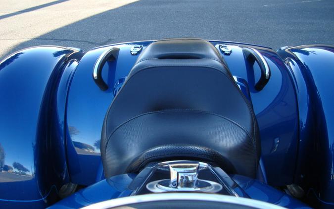 2022 Harley-Davidson® Freewheeler® Reef Blue