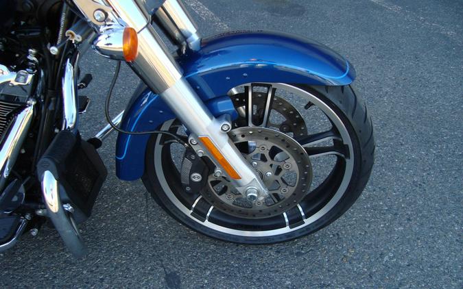 2022 Harley-Davidson® Freewheeler® Reef Blue