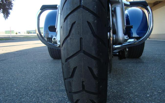 2022 Harley-Davidson® Freewheeler® Reef Blue
