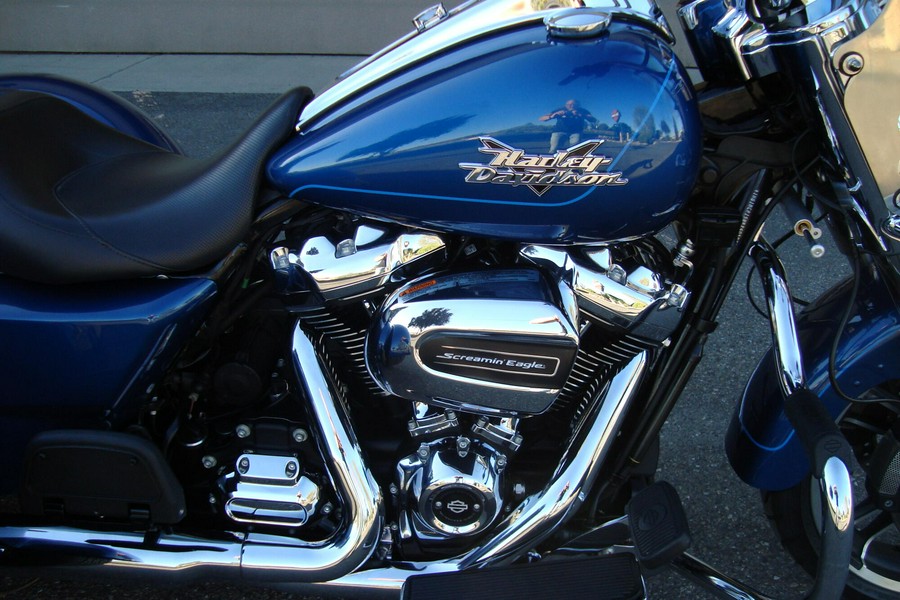 2022 Harley-Davidson® Freewheeler® Reef Blue
