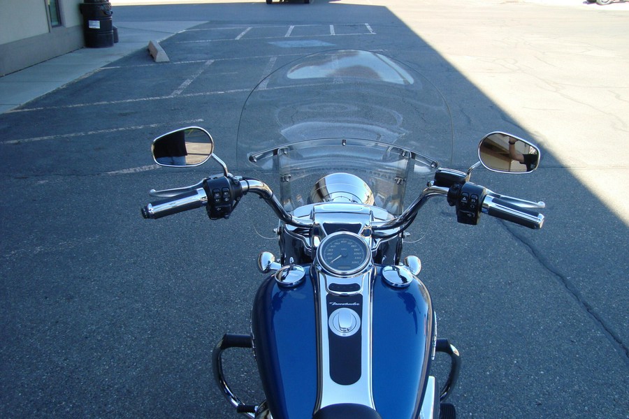 2022 Harley-Davidson® Freewheeler® Reef Blue