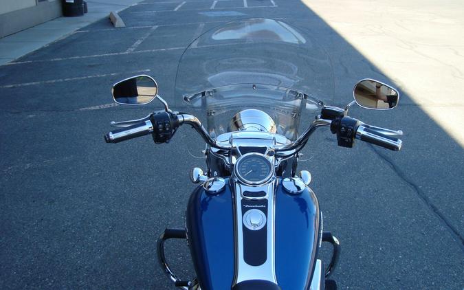 2022 Harley-Davidson® Freewheeler® Reef Blue