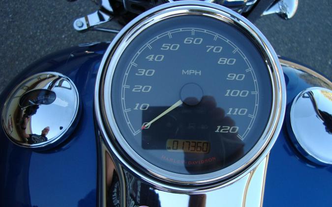 2022 Harley-Davidson® Freewheeler® Reef Blue