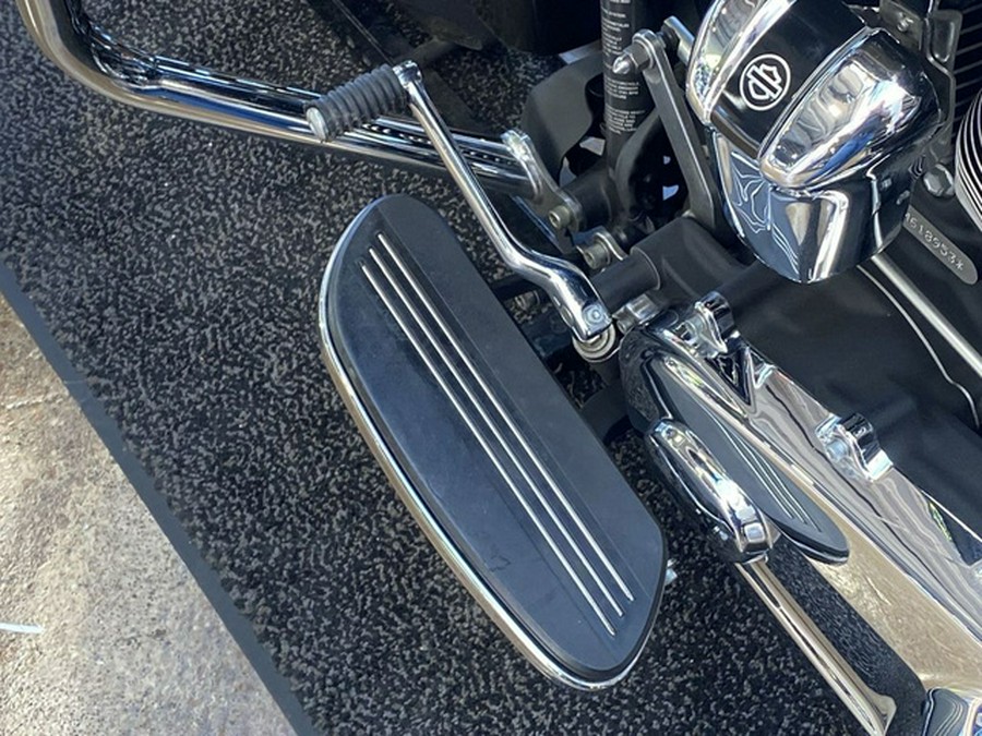 2021 Harley-Davidson FLHX - Street Glide