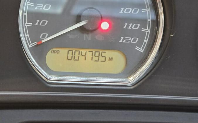 2017 Harley-Davidson® Tri Glide® Ultra Two-Tone Mysterious Red Sunglo/Velocity Red Sunglo FLHTCUTG