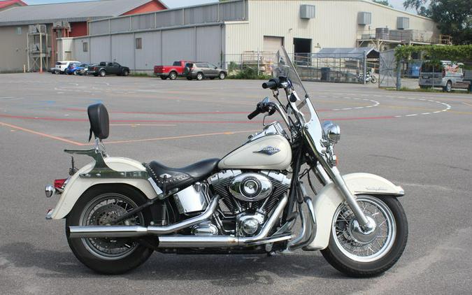 2015 Harley-Davidson® FLSTC - Heritage Softail® Classic