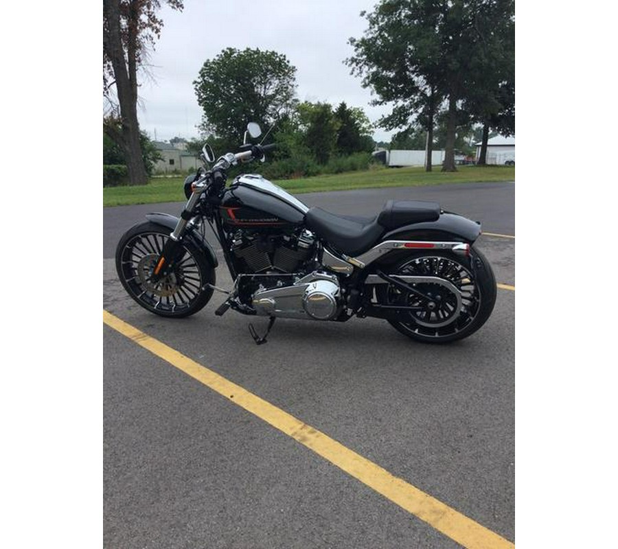 2023 Harley-Davidson® FXBR - Breakout® 117